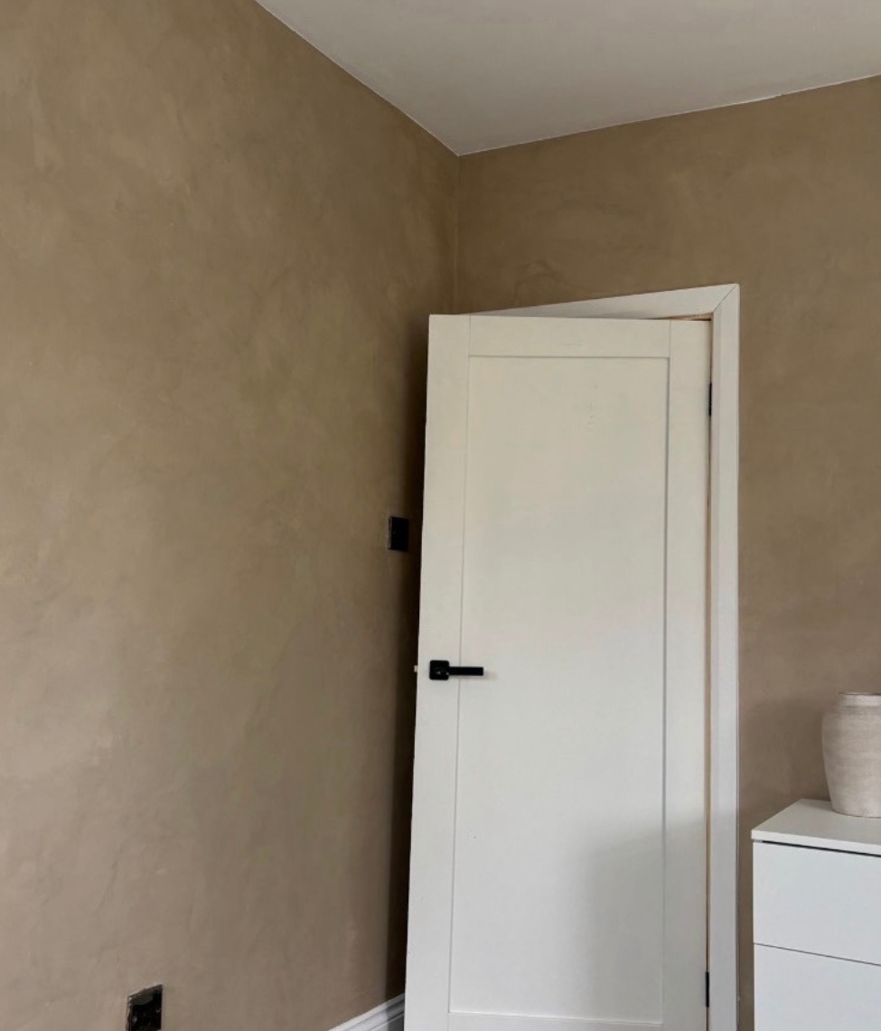 Bedroom Microcement Walls